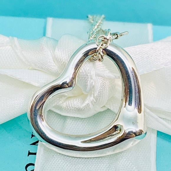 TIFFANY & Co Open 22” Heart necklace 925 Elsa Peretti 16” 6.7 grams original box - Picture 3 of 9